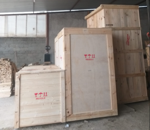Embalaje de madera para equipo industrial